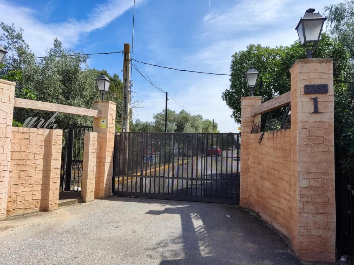 Apartamento El Grifo Кармона Экстерьер фото